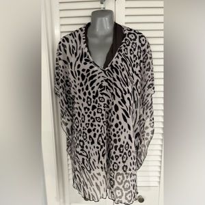 Jordan Taylor black and white leopard print swim coverup - good condition